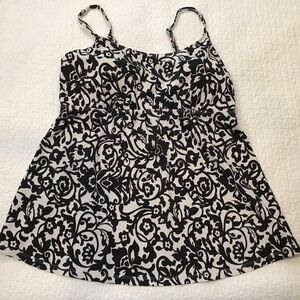 Motherhood Maternity Swim Top Black and white Floral Size medium padded cups